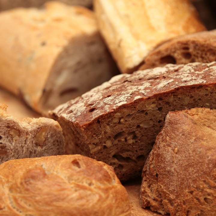 bread,roll,eat,food,breakfast,baked goods,grains,fresh,breads,DON CHARISMA